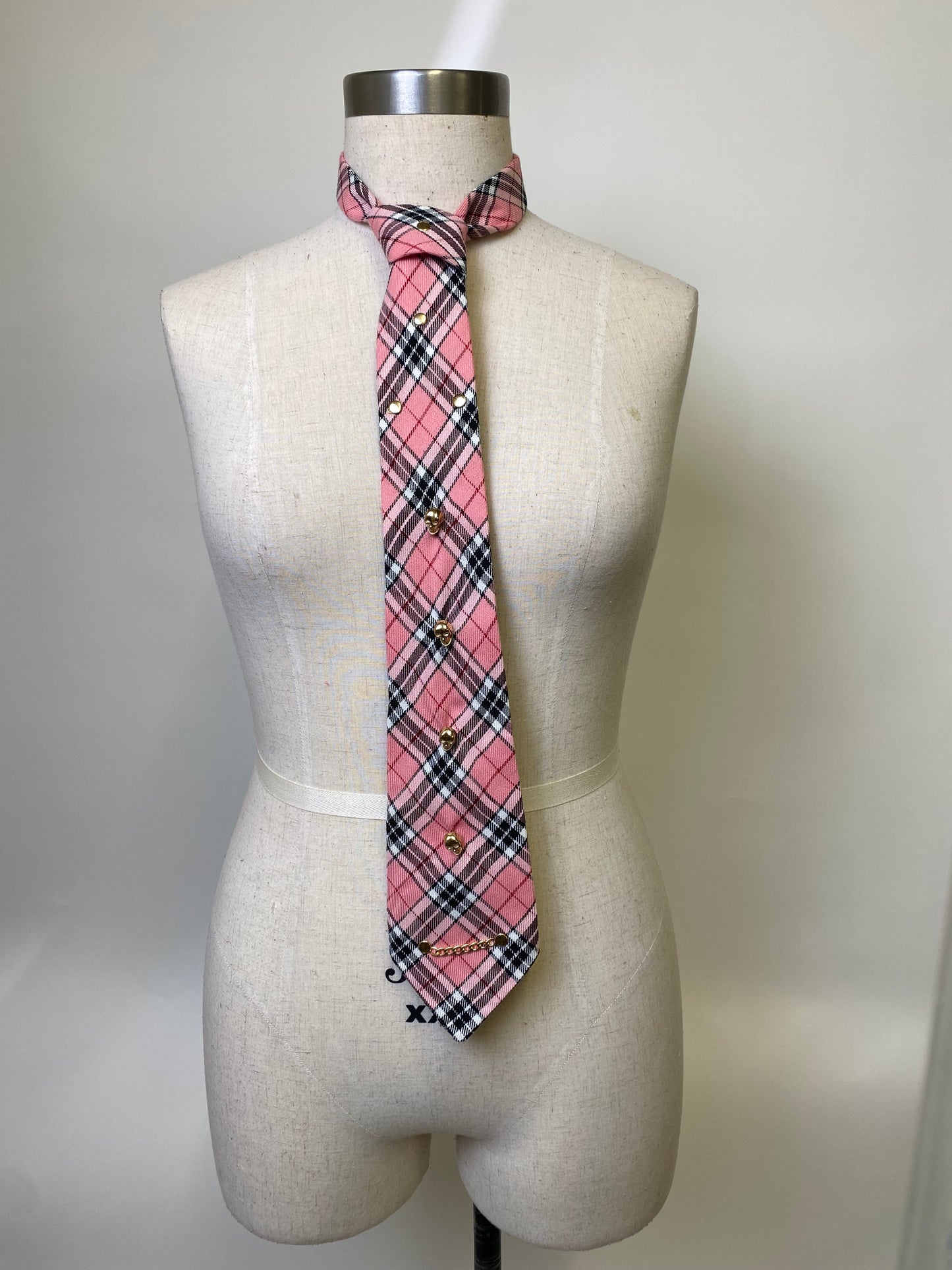 Halsey Tie