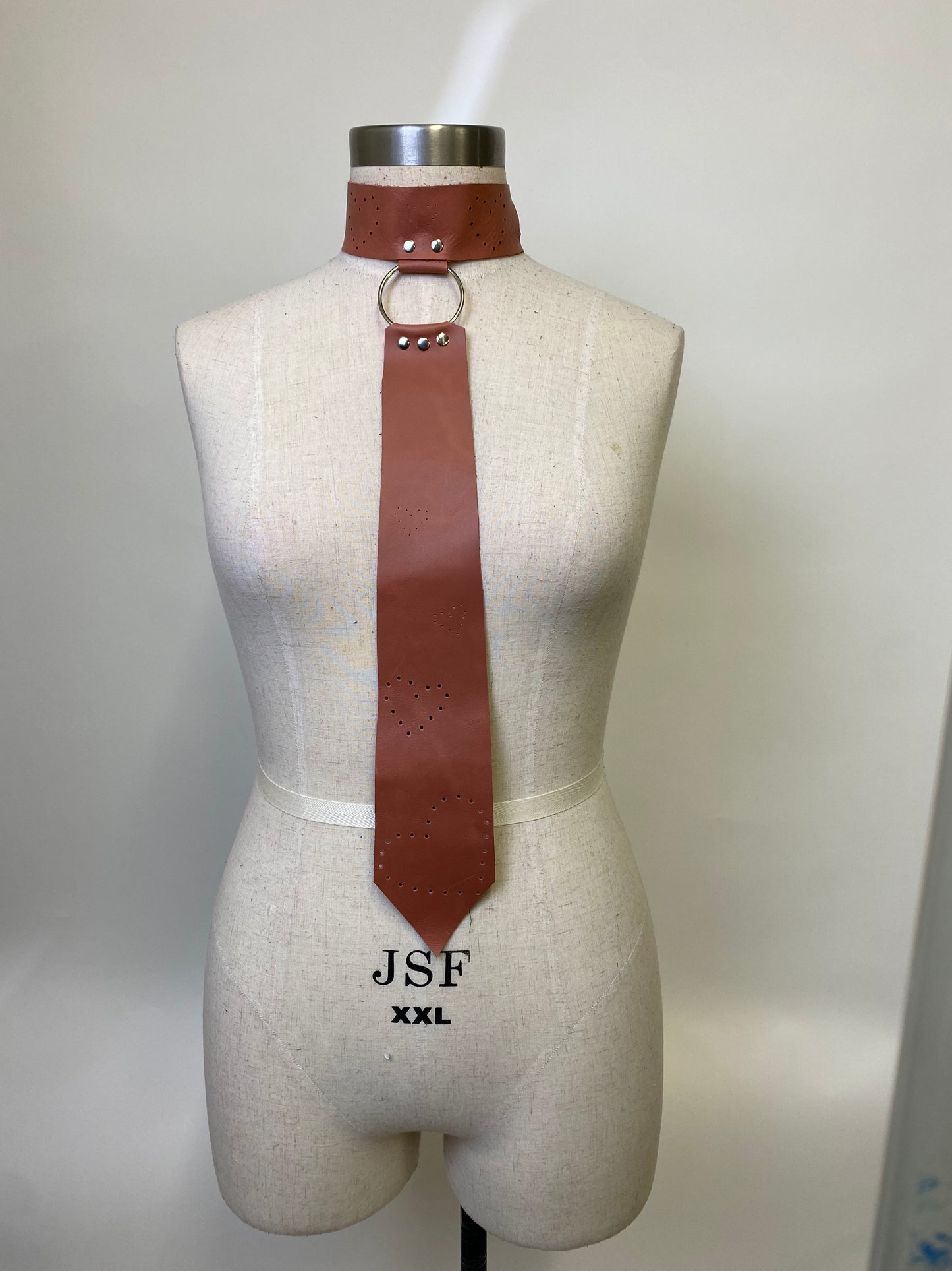 LAVERNE Leather Tie