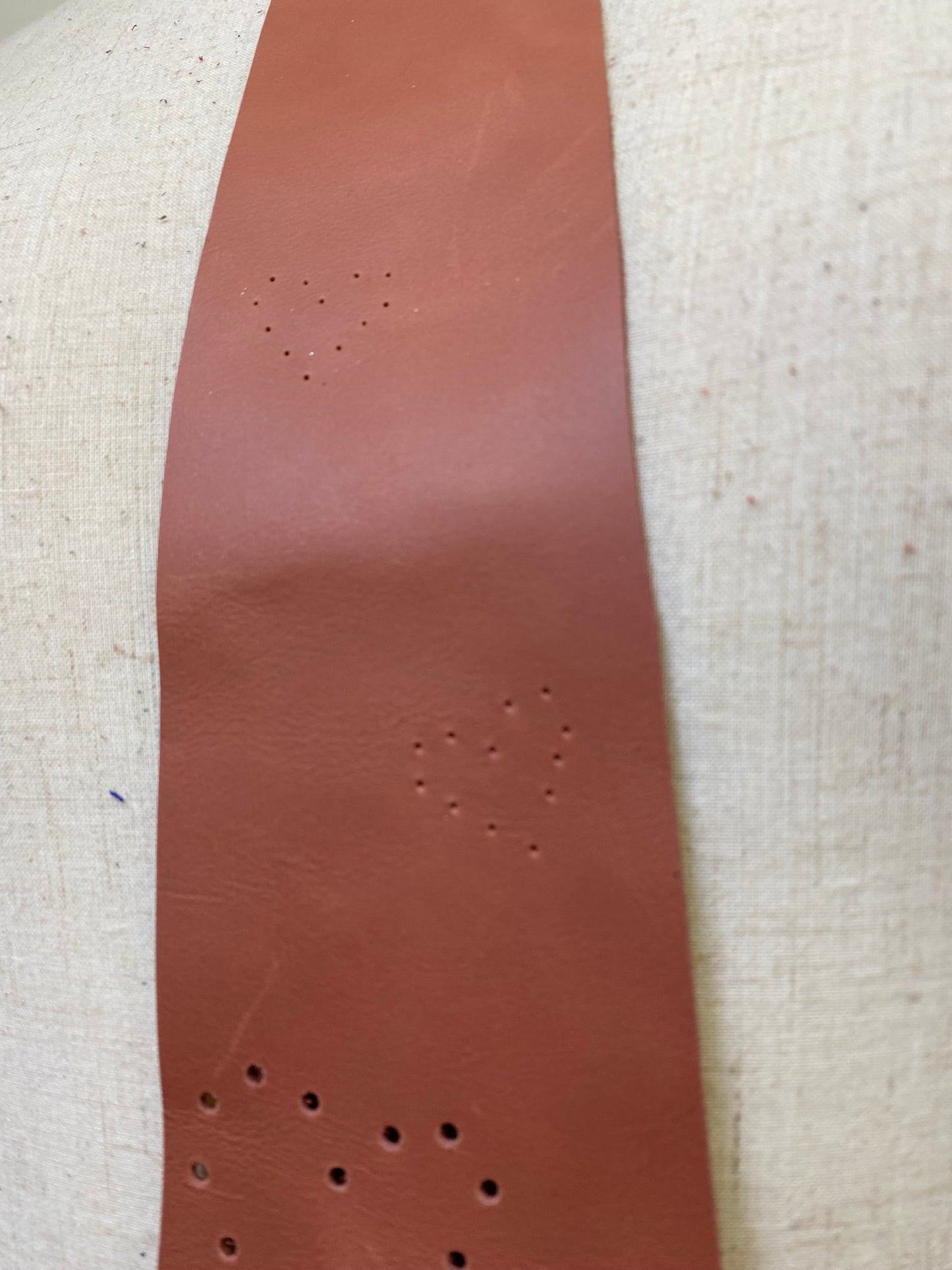 LAVERNE Leather Tie